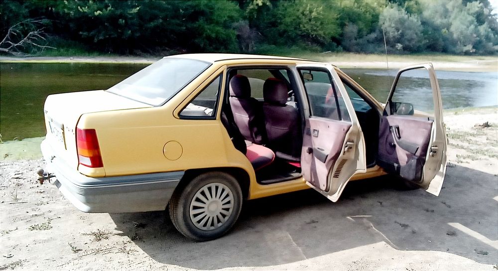 Опел КАДЕТ  GL 1,6i