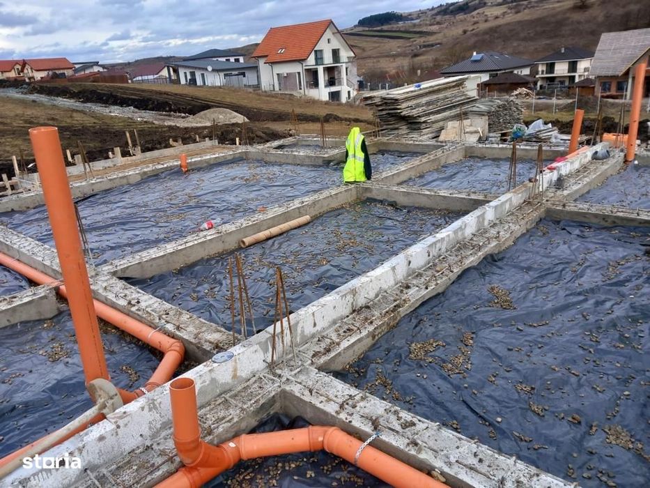 De vanzare Duplex Corusu