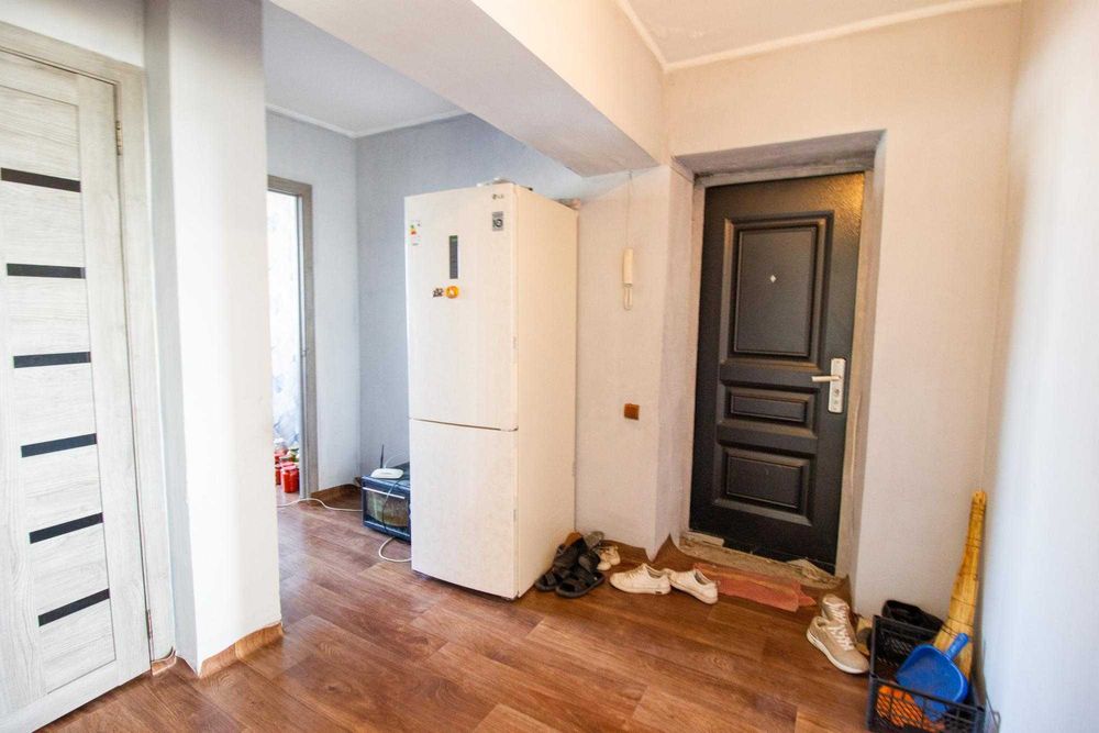 продам 3шку в 5 мкр Эмиль империя