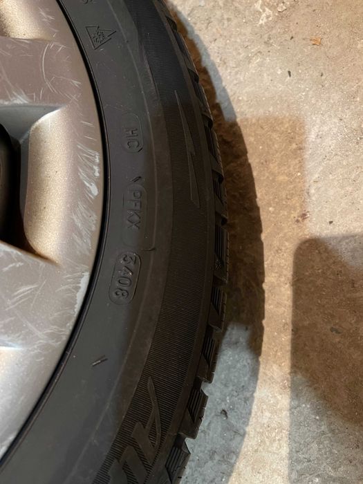 Продавам железни джанти с гуми Michelin Alpin зимни 185/60/15 , 5х100.
