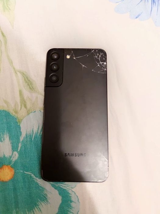 Обменяю Samsung Galaxy s22+