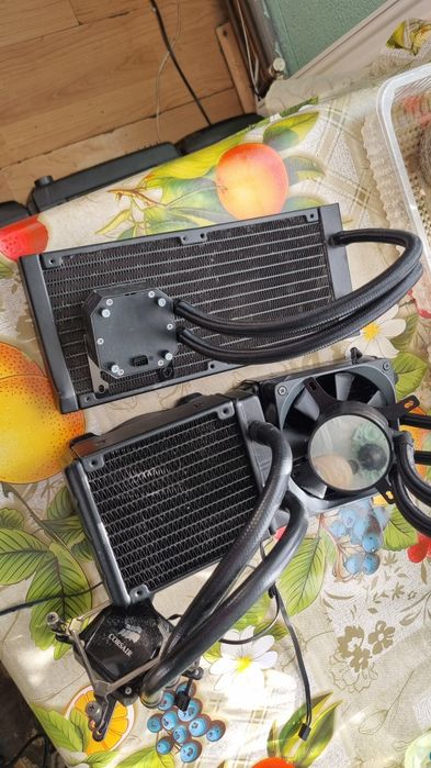 Vand 3 radiatoare aio -uri pc defecte