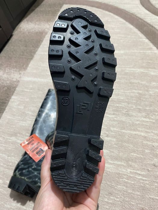 Резиновые сапоги