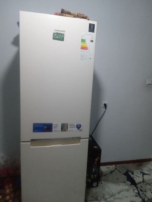 Kvartira tez va arzon sotiladi!