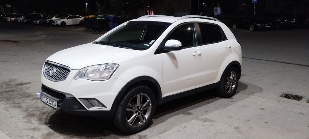 Ssang Yong Korando  2,0  E - XGI