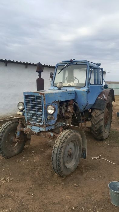 Трактор продам на ходу