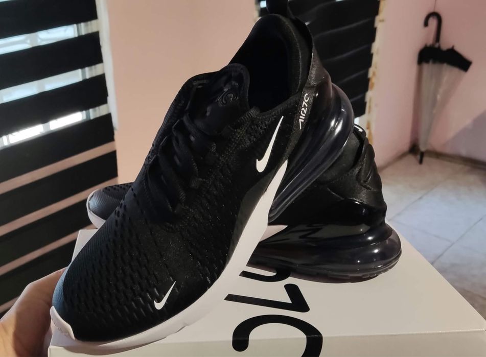 Nike Air Max 270