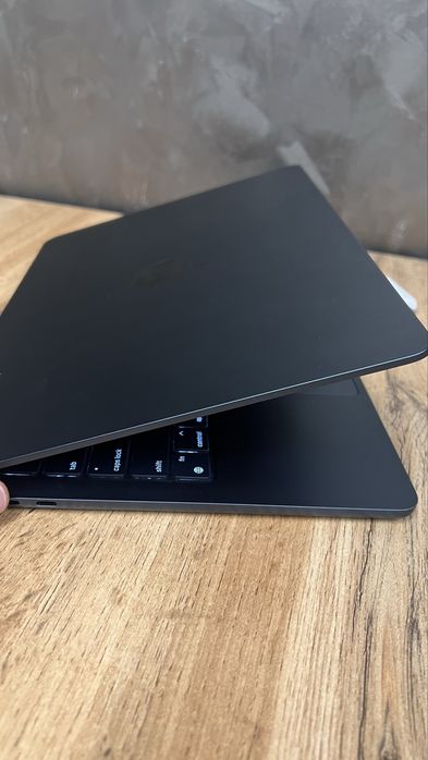 Macbook air m3 16/256