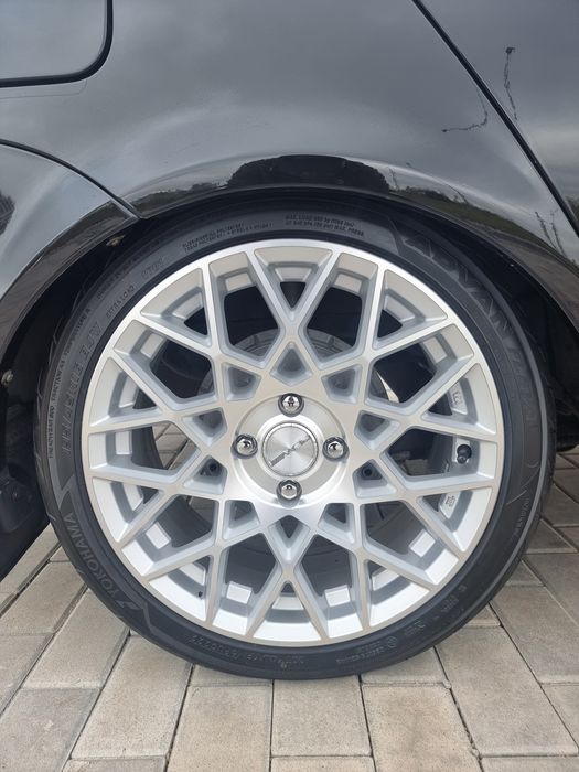 Продам летний комплект дисков