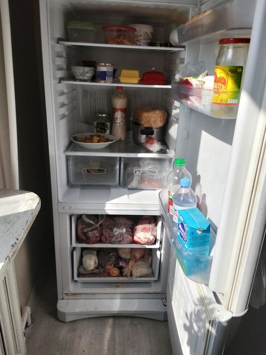 Холодильник INDESIT