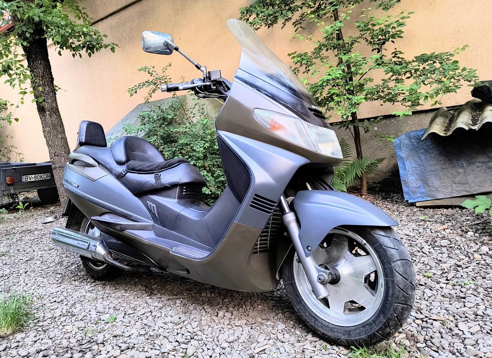 Suzuki Burgman 400 impecabil