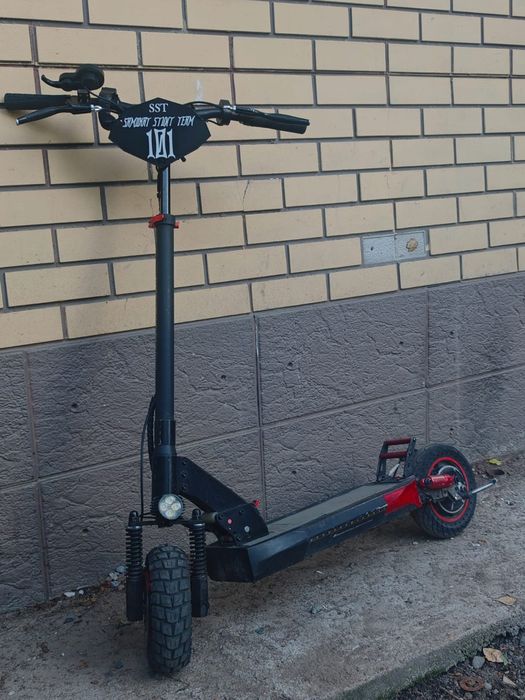 Продам электросамокат KugooKirin M4 Pro