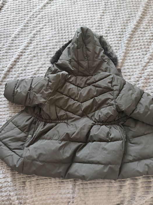 Продам новую детскую куртку