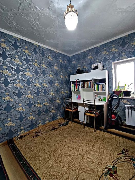 Уй сотилади Чирчик 3-мкр 3 хона кирпичный дом 3/3/4  77-серия