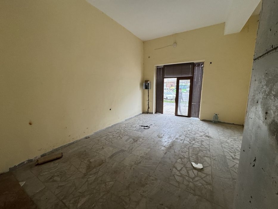 Срочна. Дукон сотилади. Жиззахда Вокзал олдида