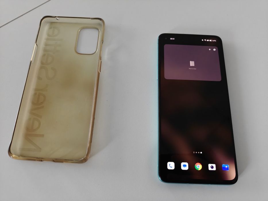 Telefon Oneplus 8T.