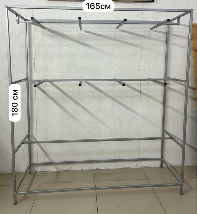 Стоики доя магазина