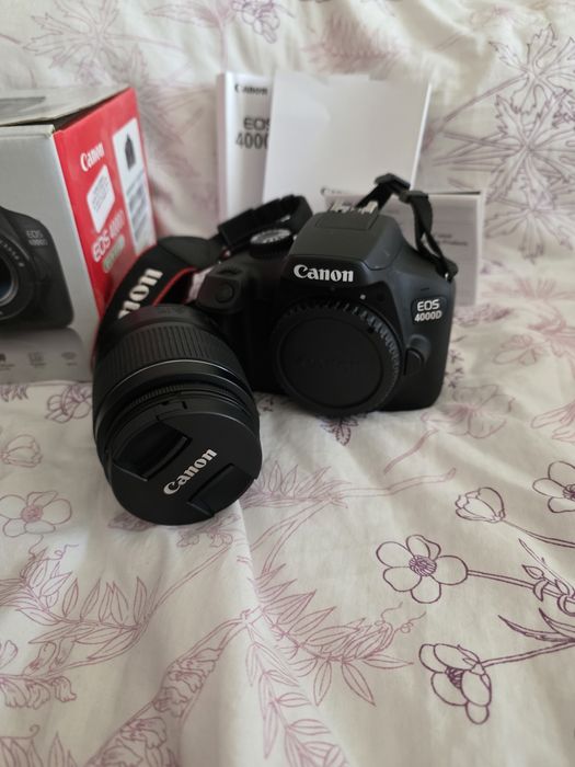 Canon   Eos  4000d
