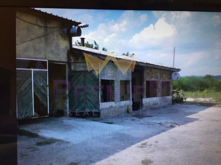 Продава се Промишлена сграда в с. Цонево, Област Варна - 4800 кв.м за 28 €/кв.м - Снимка #3