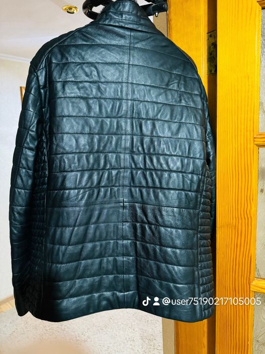 Продам зимную куртку