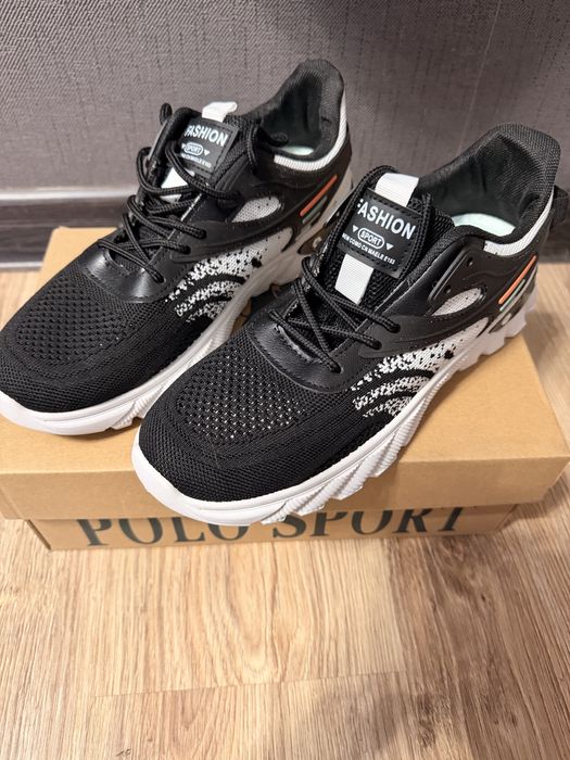 Продам новые крассовки