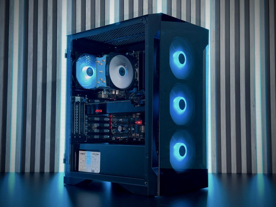 Геймърски компютър i7-7700 | VEGA 56, 8GB | 16GB RAM
