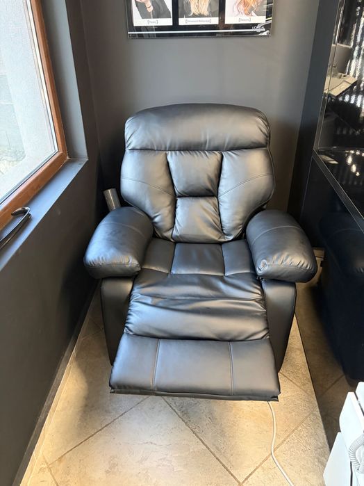 Кожен стол за педикюр