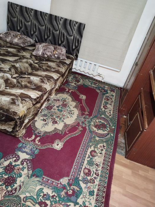 Шаңырақ 1ден 2 бөлмелі времянка жалға беріледі.