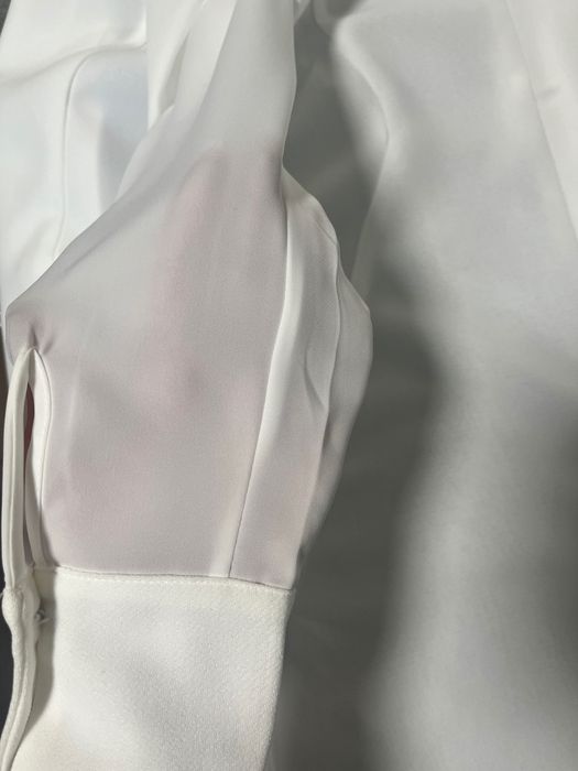 Бяла рокля тип сако Vero Moda размер М, Zara къса черна пола S размер