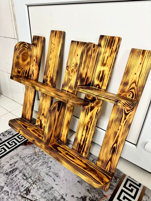 Полка из дерева кормушки для птиц