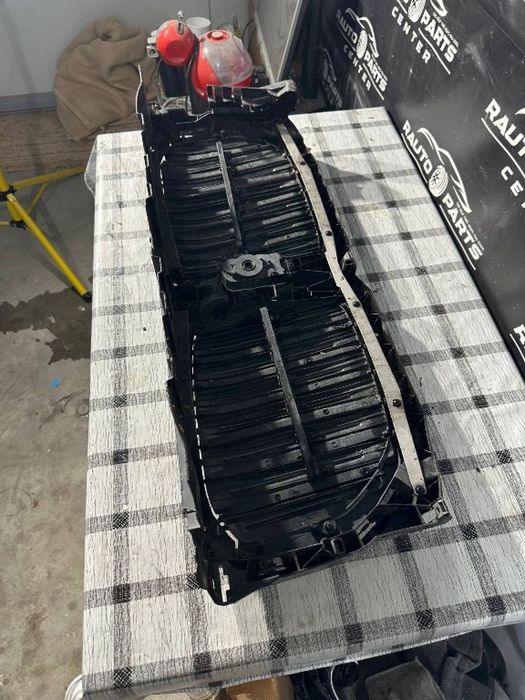 Grila centrala / clapete active BMW X5 G05 BLACK