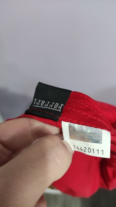 Ferrari шапка с козирка