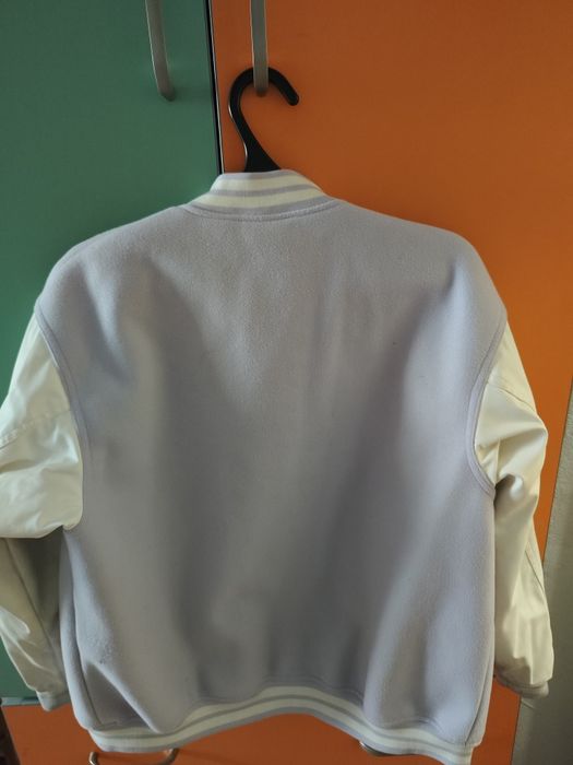 Сиреневый бомбер для девочки