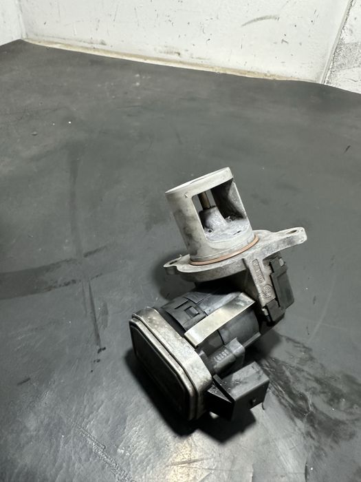 Supapa EGR mercedes ML W164 3.0Cdi v6 ML280 ML320 ML350 A6421400360