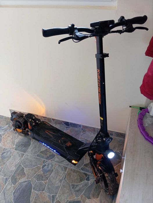 Продавам ел.тротинетка kukirin g2 master