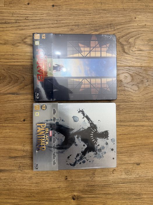 Steelbook Black Panther si Captain Marvel
