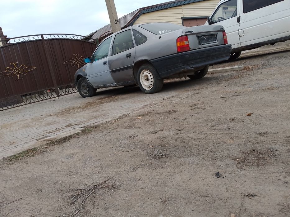 Продам Опель вектра А.