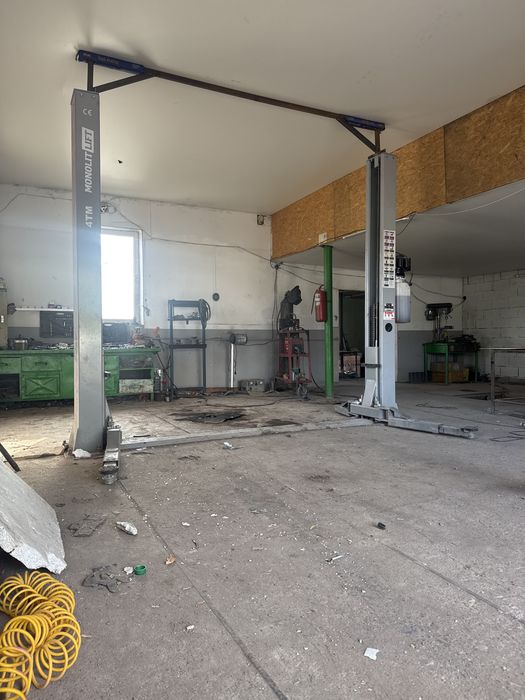 Продам автоподьемник 220в почти новый.