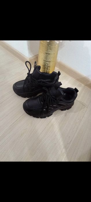 Adidas ,îl passo,negru ,piele