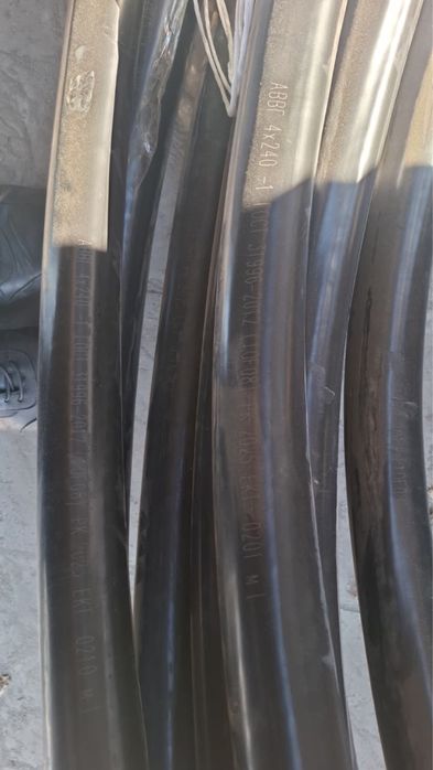 Продам провод Аввг 4*240