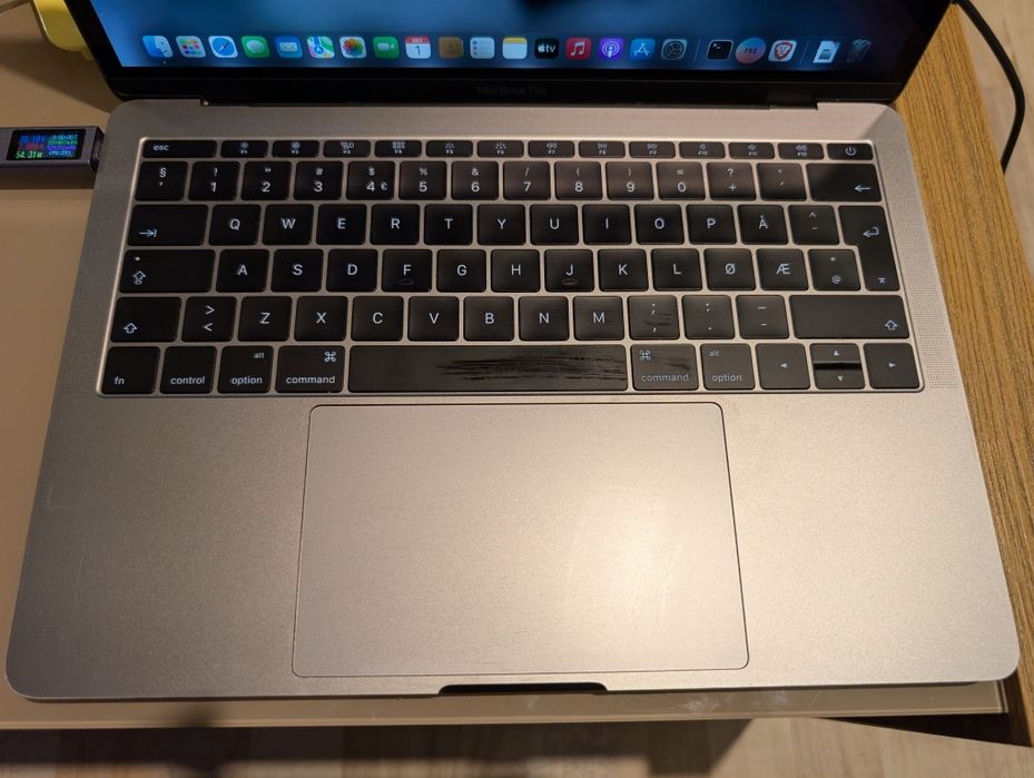Macbook a1708 2016 display defect