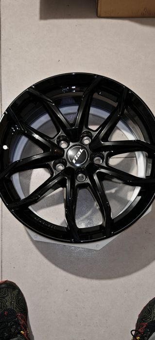 Джанти Rial 17" 7.5J 5x114.3 ET45