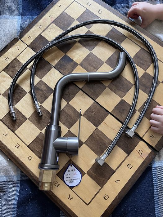 Современный смеситель для кухни/ванны