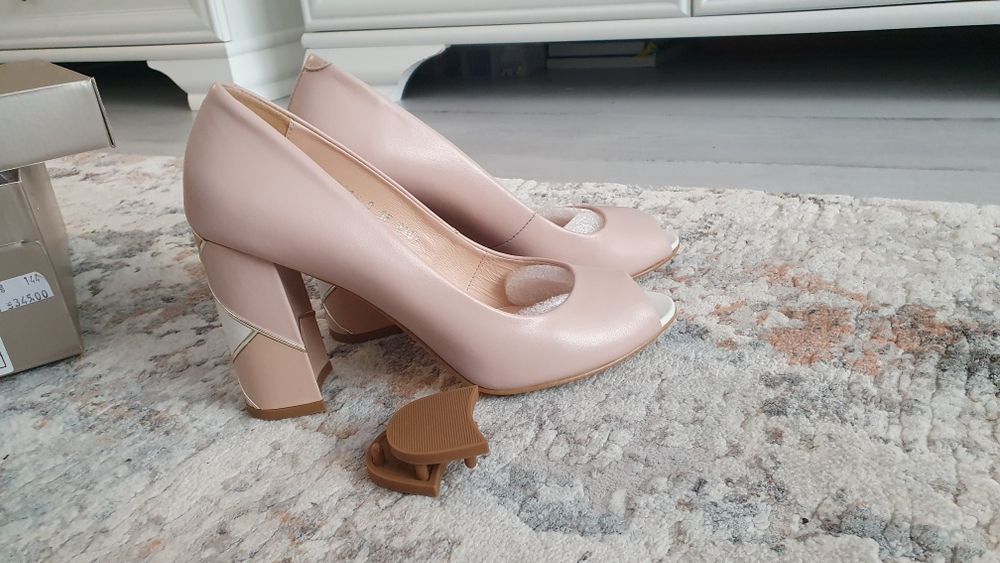Pantofi decupați din piele Kordel