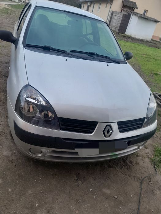 Vând  Renault Clio