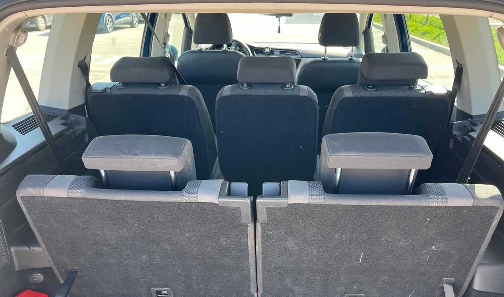 VW Touran 2016, 7 locuri