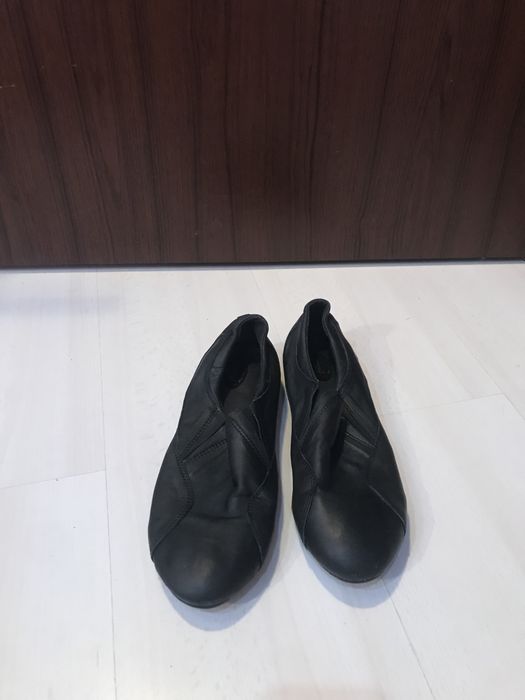 Дамски обувки от естествена кожа