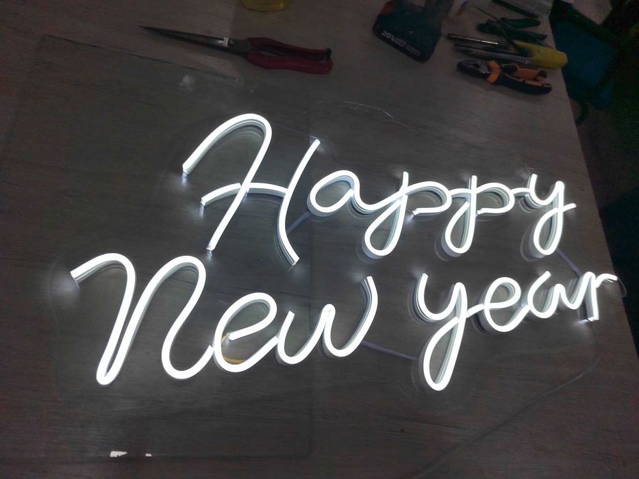 srochna NEON REKLAMA xizmatlari.