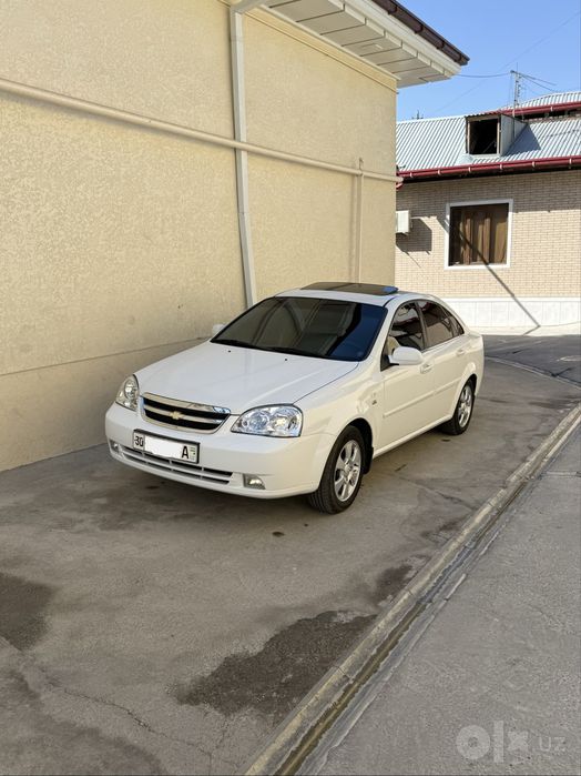 Lacetti 3 poz avtomat 2010