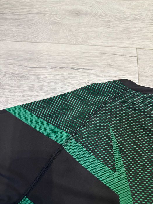 Тениска - GymShark / Чисто нова